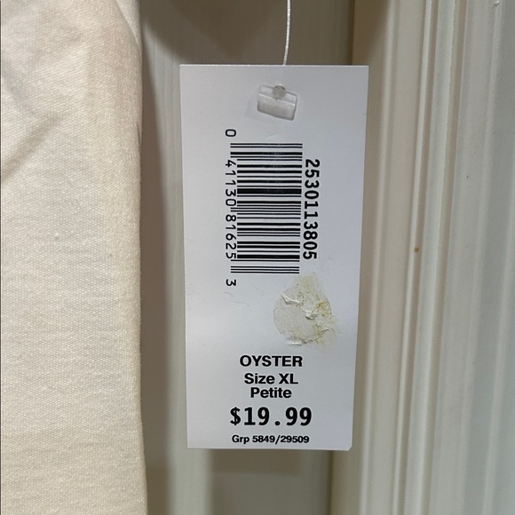 NWT BonWorth Women's Cream Embroidered Floral & Butterfly Tee - Picture 3 of 12